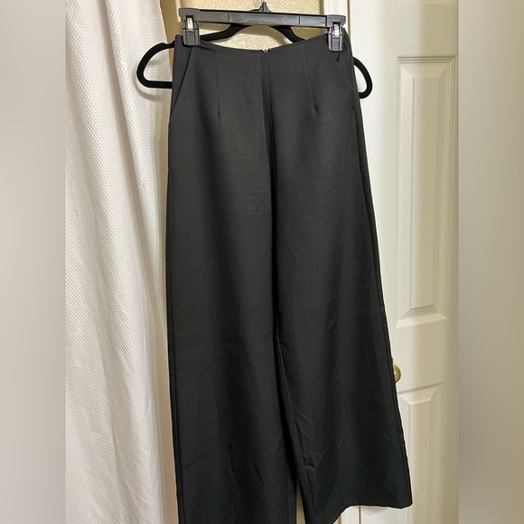 Dress pants - Picture 2 of 2